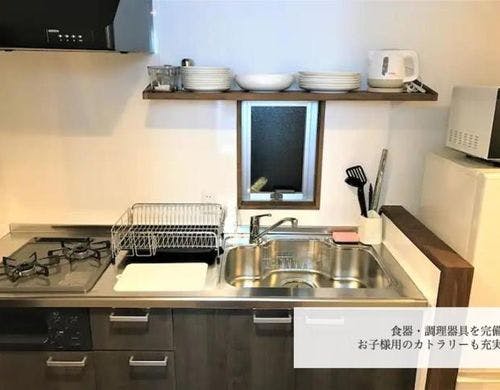 トレーラーハウスのキッチンです。