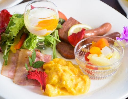 ベストウェスタン恩納の朝食バイキングです