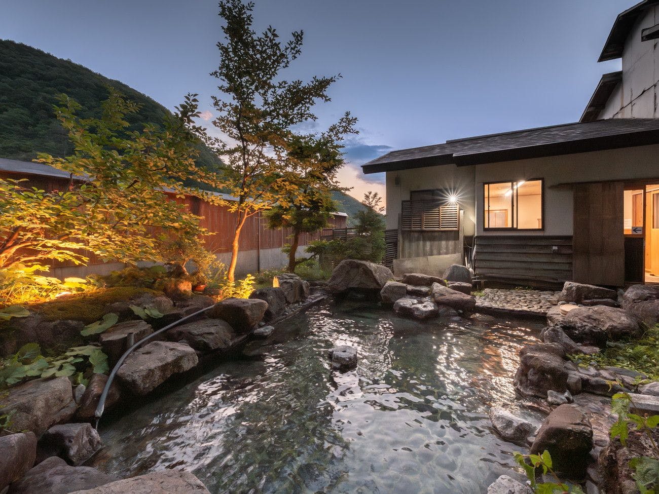 Shirabu Onsen Higashiya