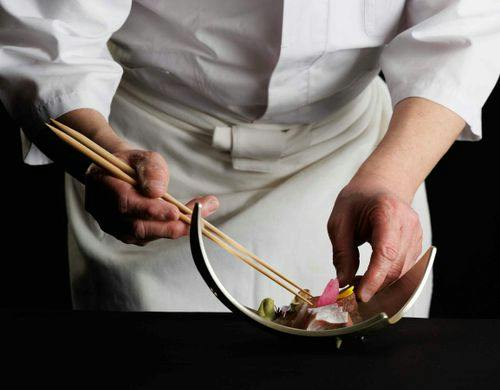 料理人がこころを込めておつくりします