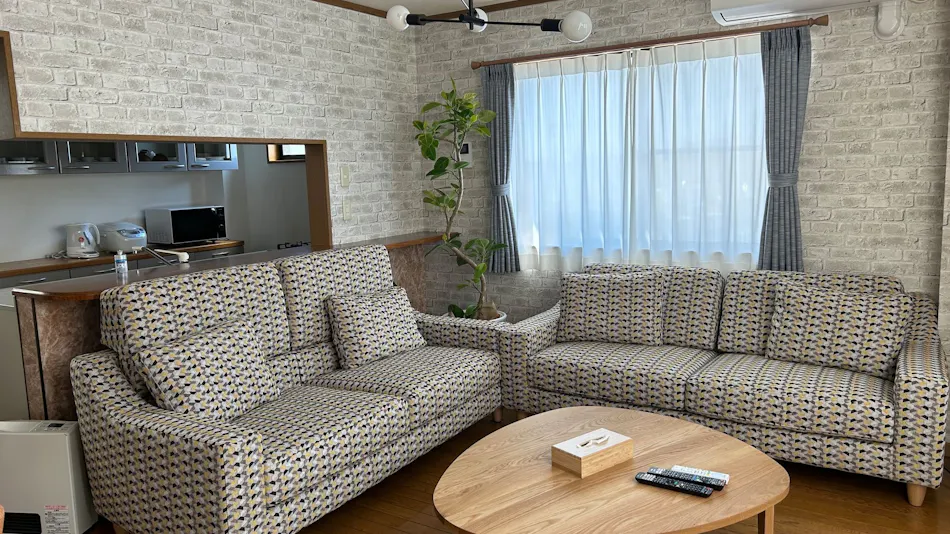 Aile House III
