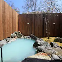 【Mata Air Panas dengan Pemandian Terbuka】