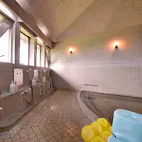 *【ศูนย์แลกเปลี่ยนในป่า - ห้องอาบน้ำรวม】