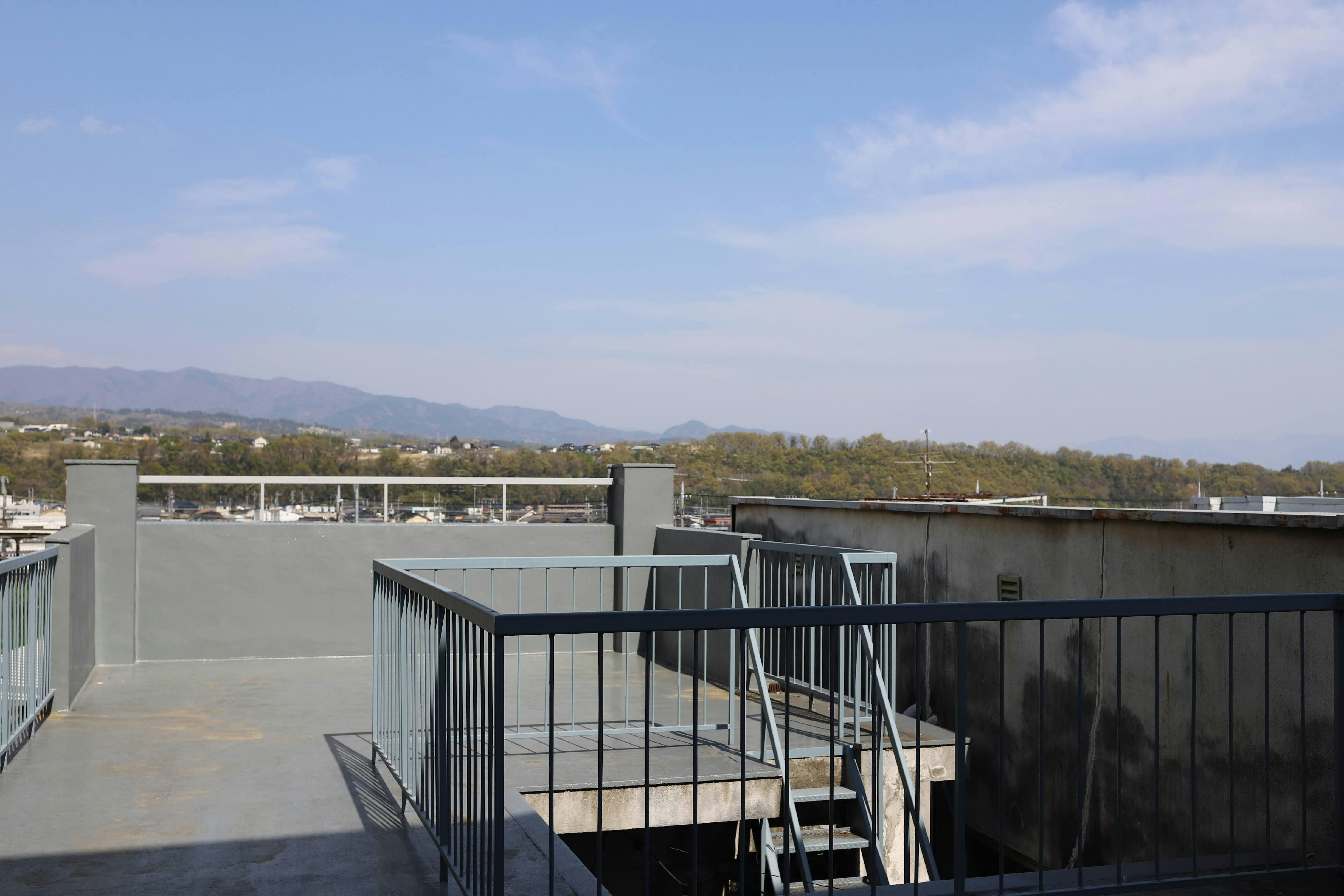 ดาดฟ้า◆พื้นที่โล่งโปร่ง ให้ความรู้สึกเปิดกว้าง