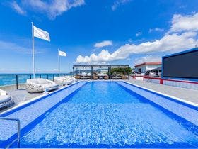 awaJ　Beach　Club