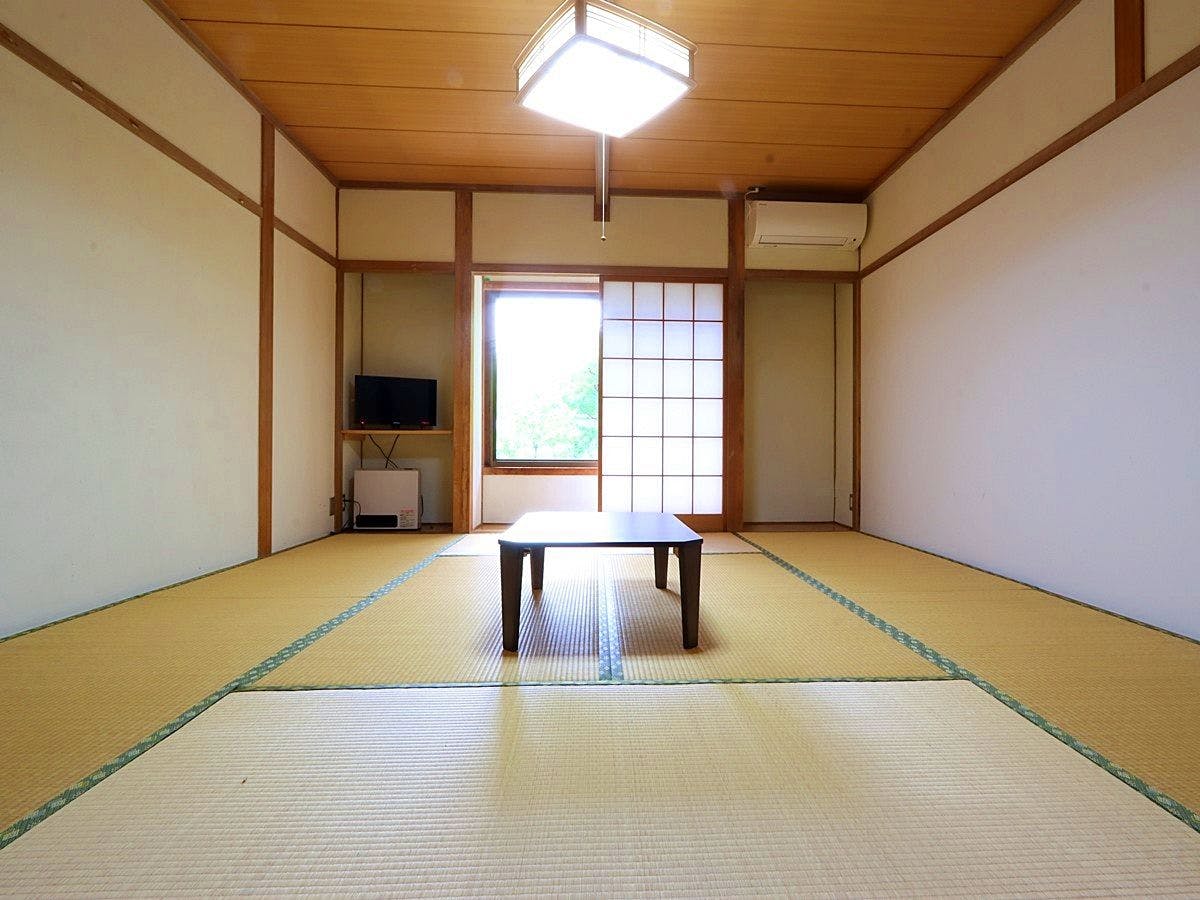 ที่พักวัด ห้องแบบญี่ปุ่น 10 เสื่อทาทามิ