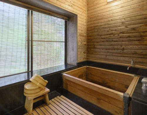 蘭石亭（特別室）【天然温泉付（内湯）】
