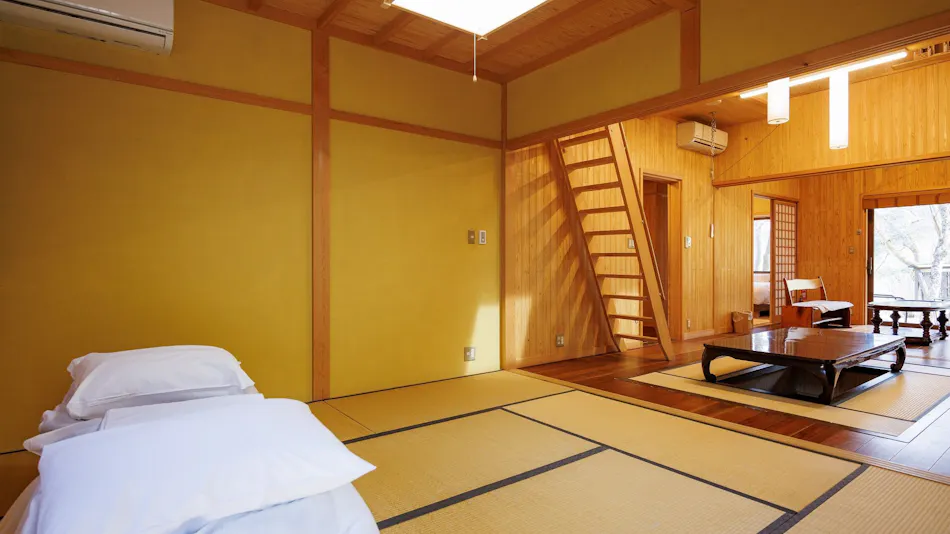 Akiu Kinoie Lodge Village
