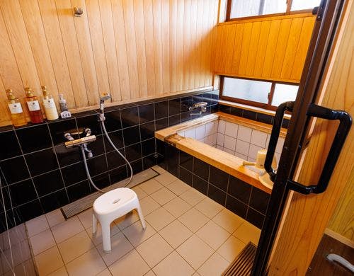 アトリエ山荘・浴室