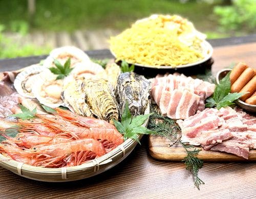 よくばりMIX BBQ　肉も海鮮も7種全部のせ