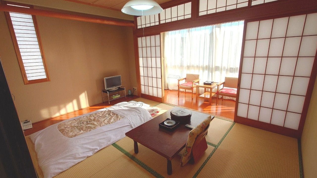 ห้องพักสไตล์ญี่ปุ่นมาตรฐาน (สูบบุหรี่ได้)