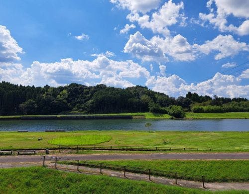 雄大な川内川を望む広々とした和室です♪