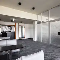 【หน้าเคาน์เตอร์ต้อนรับ】