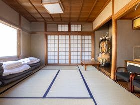 喫茶、食堂、民宿。なごのや