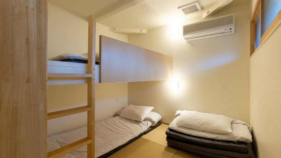 Cafe, Dining, Accommodation. Nagono-ya