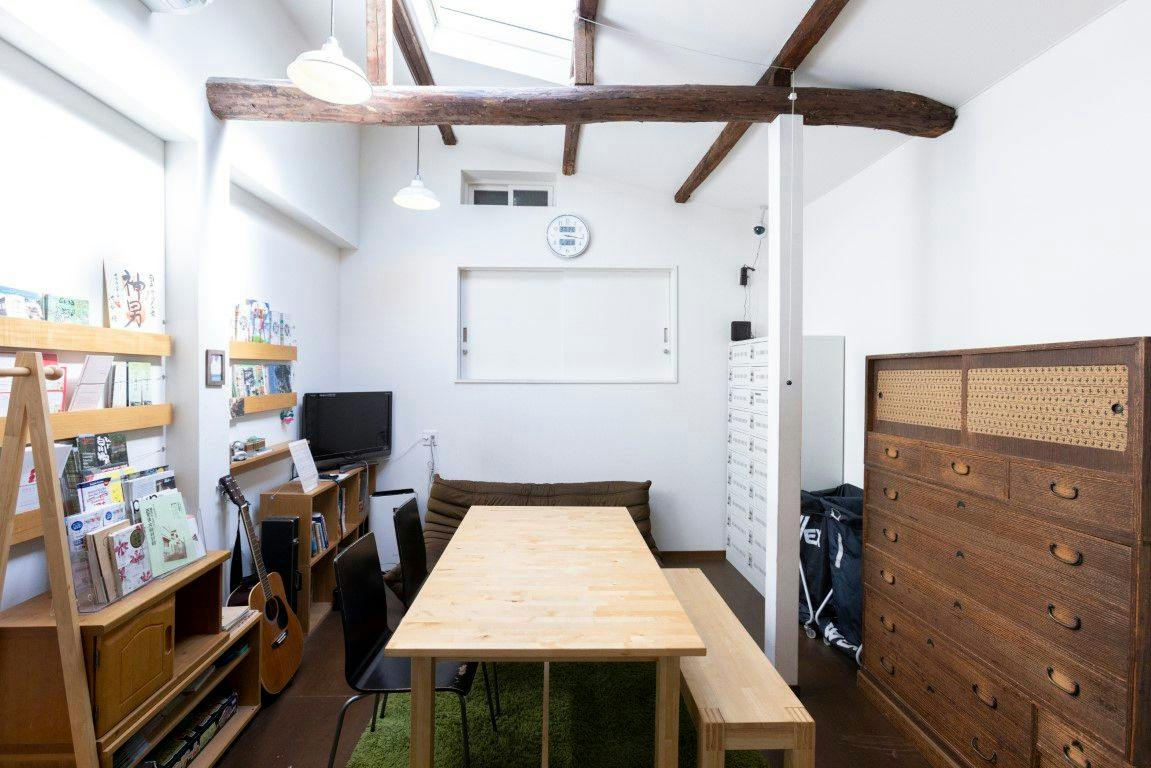 Cafe, Dining, Accommodation. Nagono-ya