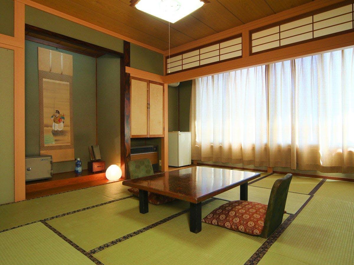 ห้องสไตล์ญี่ปุ่น 8 เสื่อ ทะโยฮารุ