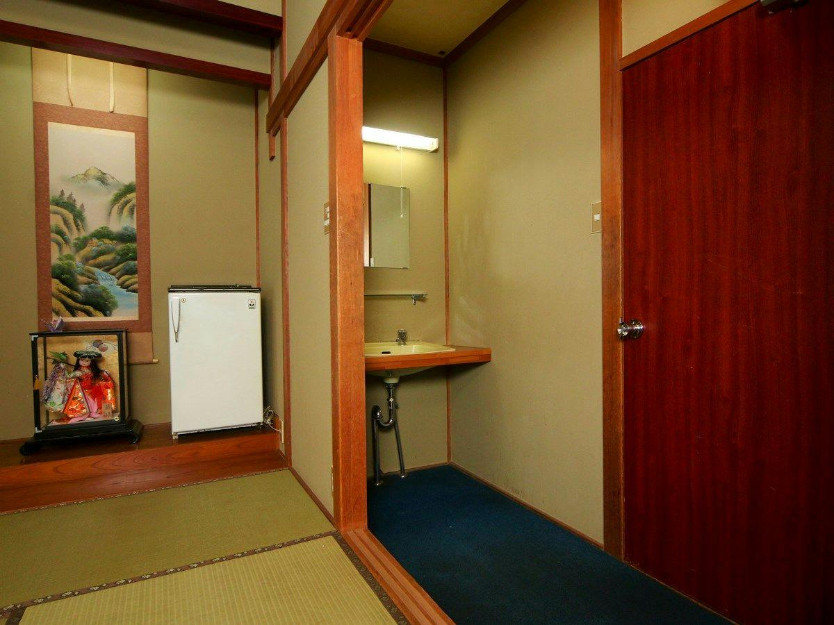 Relaxing Guest Rooms - Furusato Village Craft Center