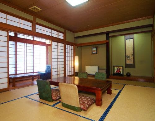 【和室12帖間】うずくも