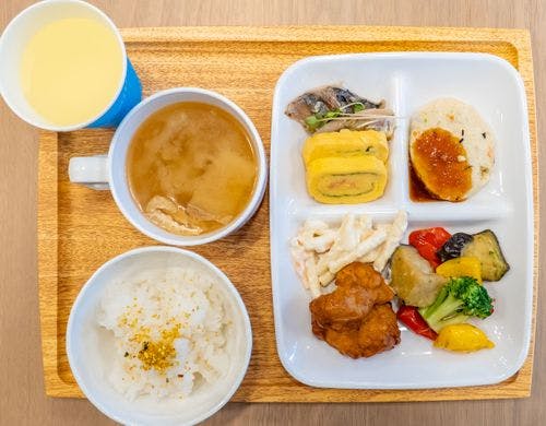 朝食