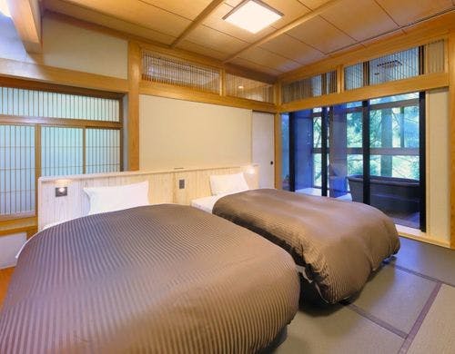 □温泉半露天風呂付き特別和洋室