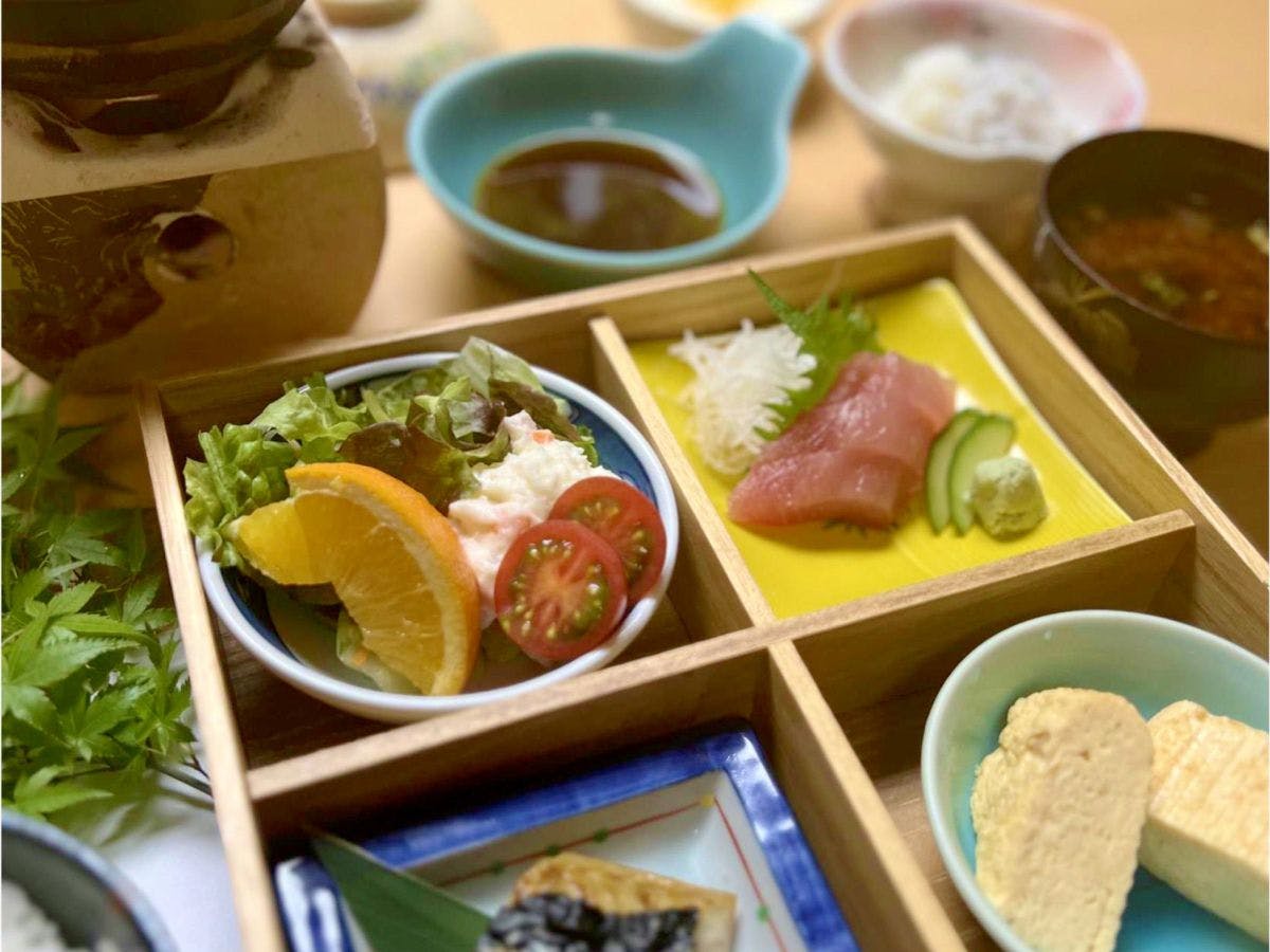Accommodation & Dining Tatsunoya