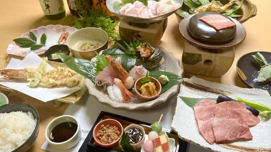 Accommodation & Dining Tatsunoya