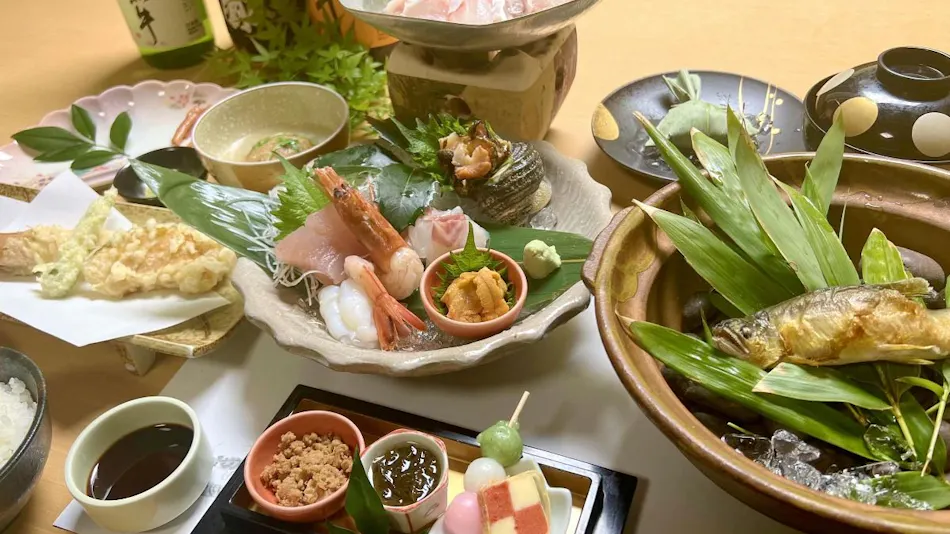 Accommodation & Dining Tatsunoya