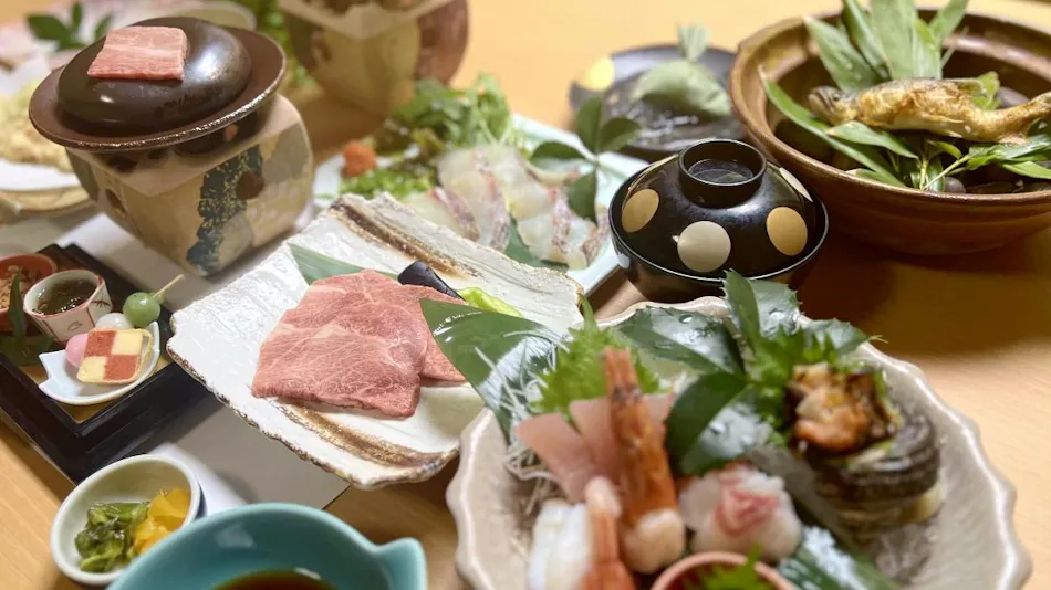 Accommodation & Dining Tatsunoya