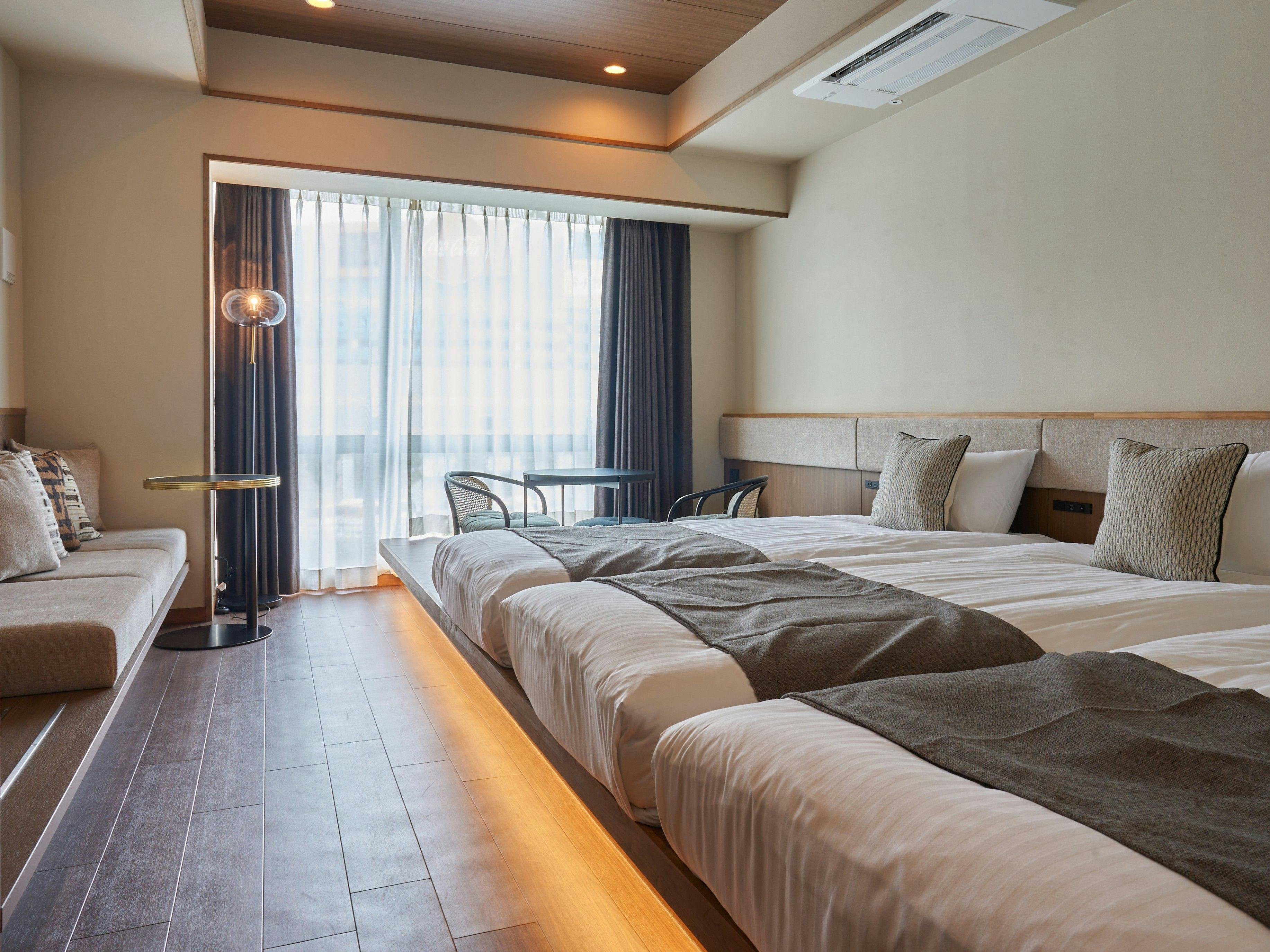 BAND HOTEL HAKATA