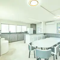 ครัวและพื้นที่รับประทานอาหาร