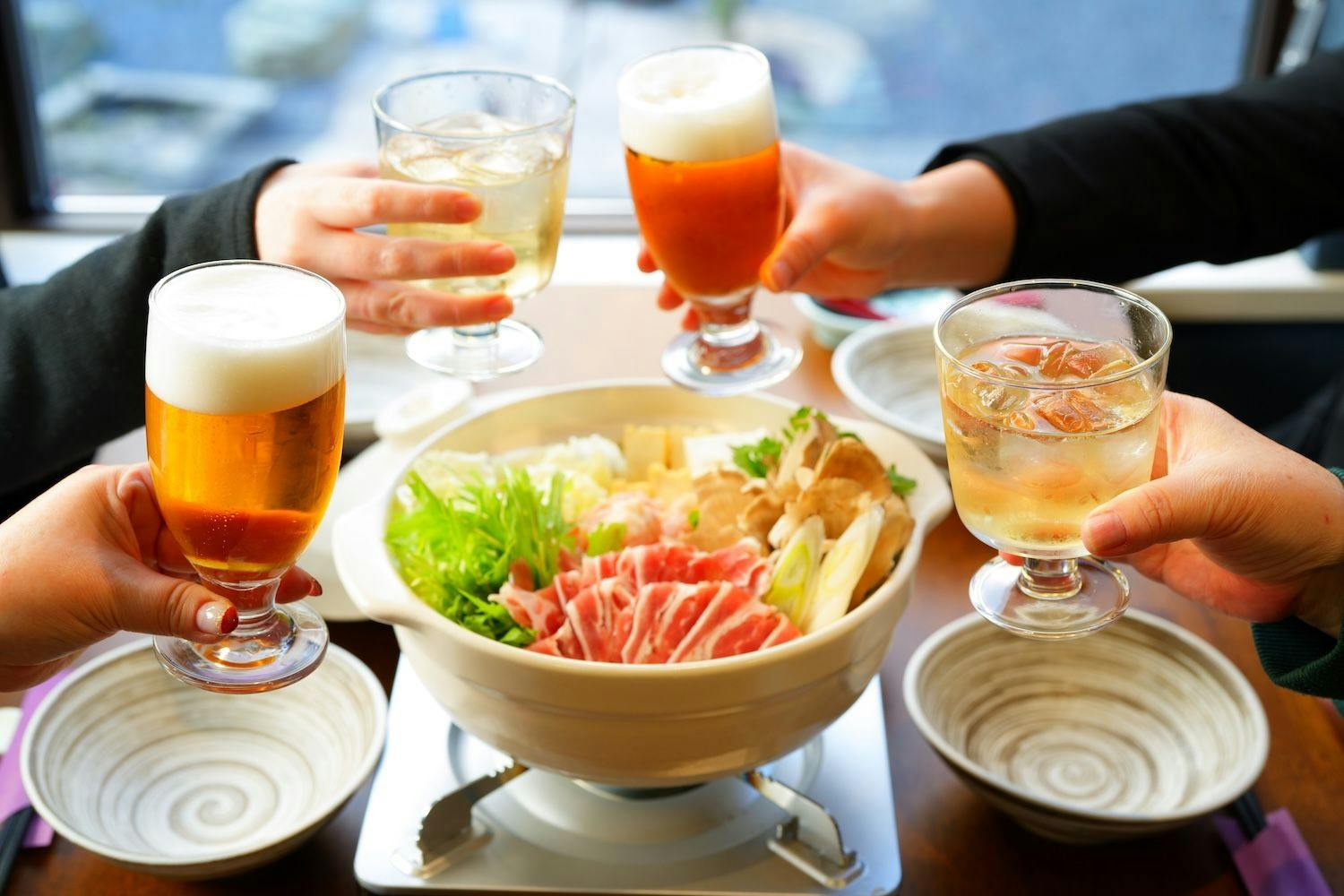 แผนหม้อไฟที่รวมรสชาติอร่อยของเป็ดและไก่บ้าน