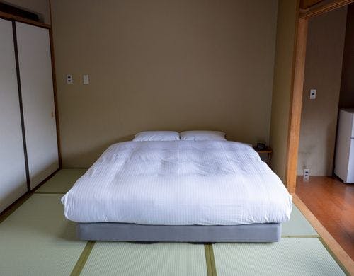 和室ダブルルーム　ベッド