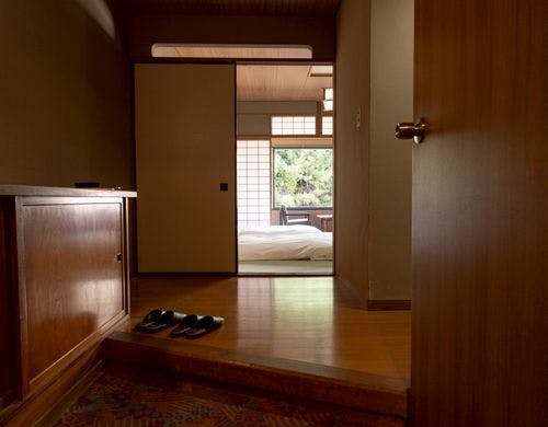 和室　入り口