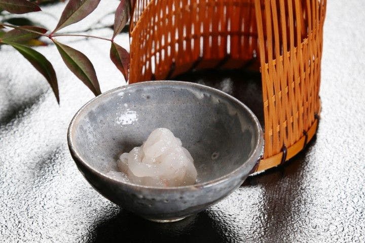 Dog-friendly inn with excellent Japanese cuisine  since1791 Suigetsuro Hotel