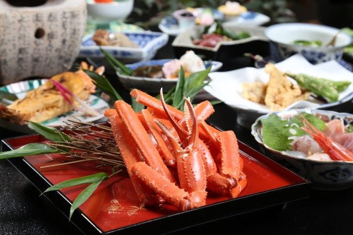 Dog-friendly inn with excellent Japanese cuisine  since1791 Suigetsuro Hotel
