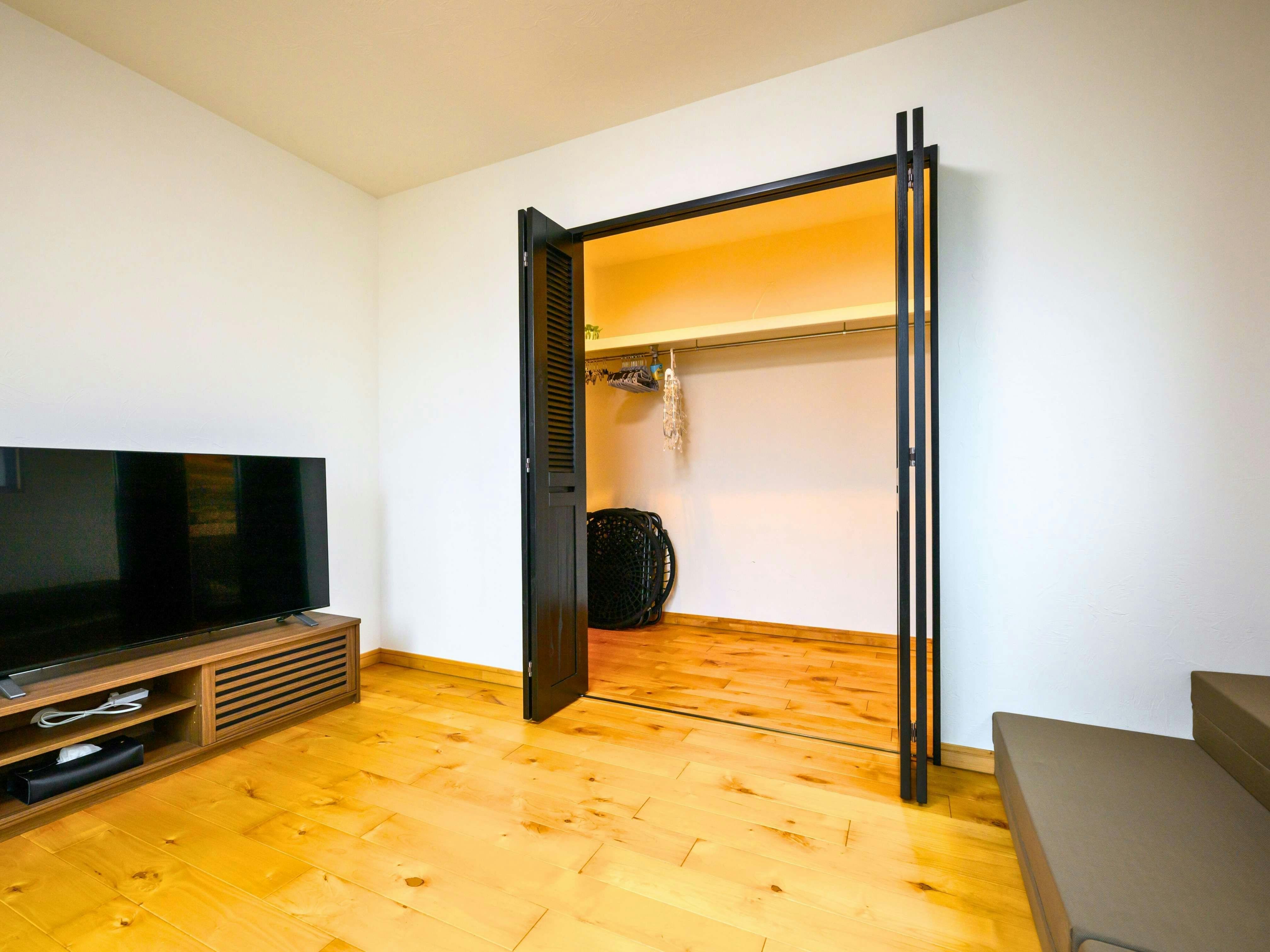 House in town MANA