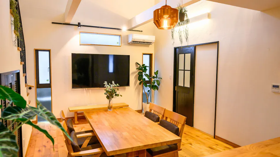 House in town MANA