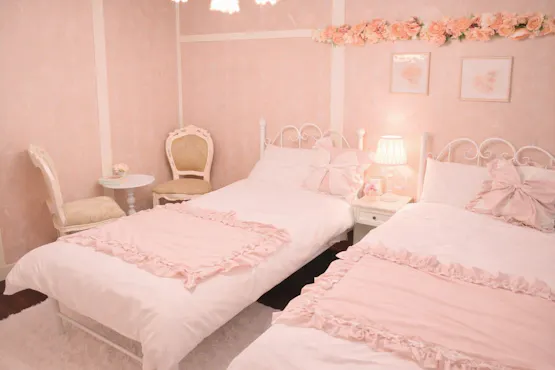 ห้องพักสไตล์หวาน “Sakura”