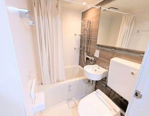 ガーリーテイスト客室「Sakura」バスルーム