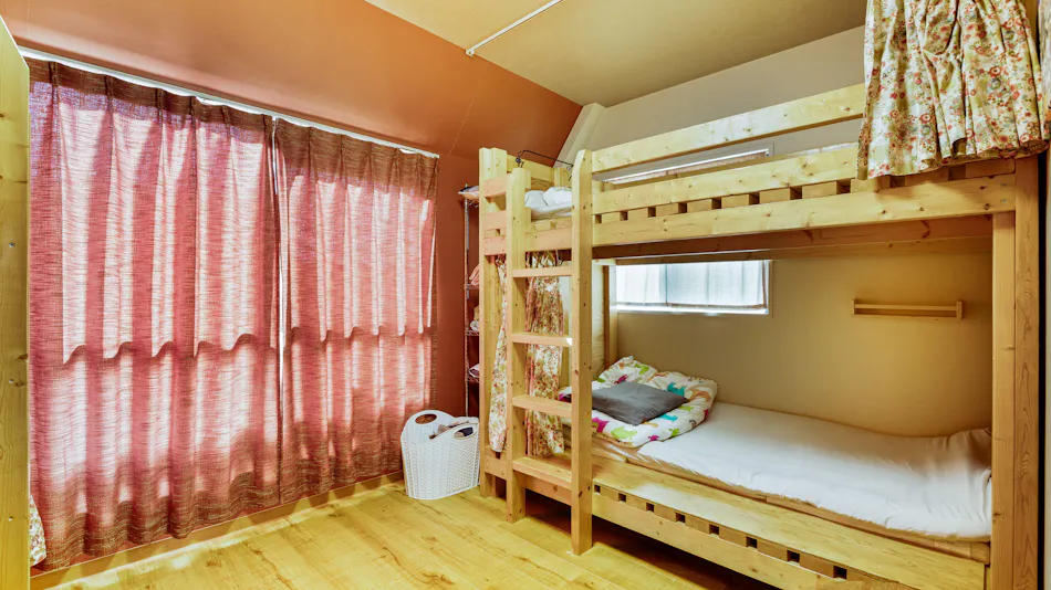GUESTHOUSE YOURS