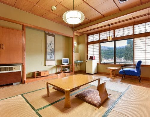 *和室6畳（トイレ付）