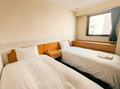 ห้องทวินปลอดบุหรี่ + โซฟาเบด