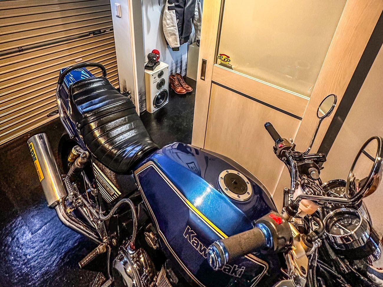 Fully indoor, bicycle-only garage