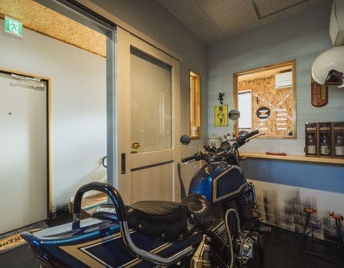 完全屋内バイク専用ガレージ