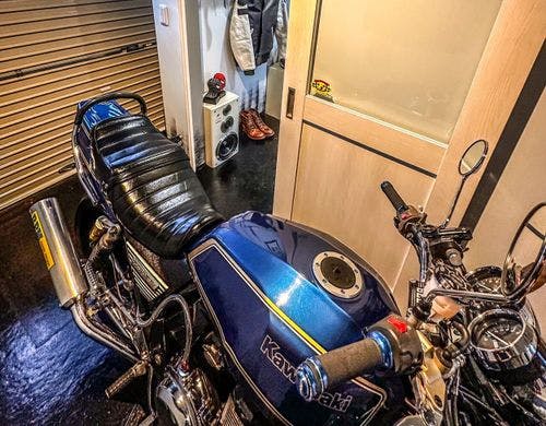 完全屋内バイク専用ガレージ