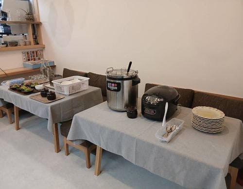 2F朝食提供テーブル