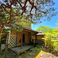 【Menginap di Kura—Kura Perpustakaan—】Tampak luar