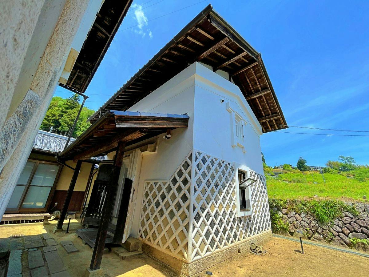 【Menginap di Kura—Komegura—】Tampak luar
