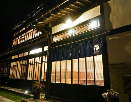 Trip inn 能登空港（夜）